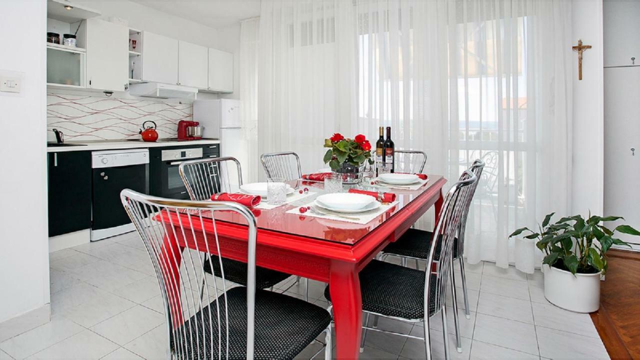 Apartment Milana - Cozy Stay With Free Parking 斯普利特 外观 照片