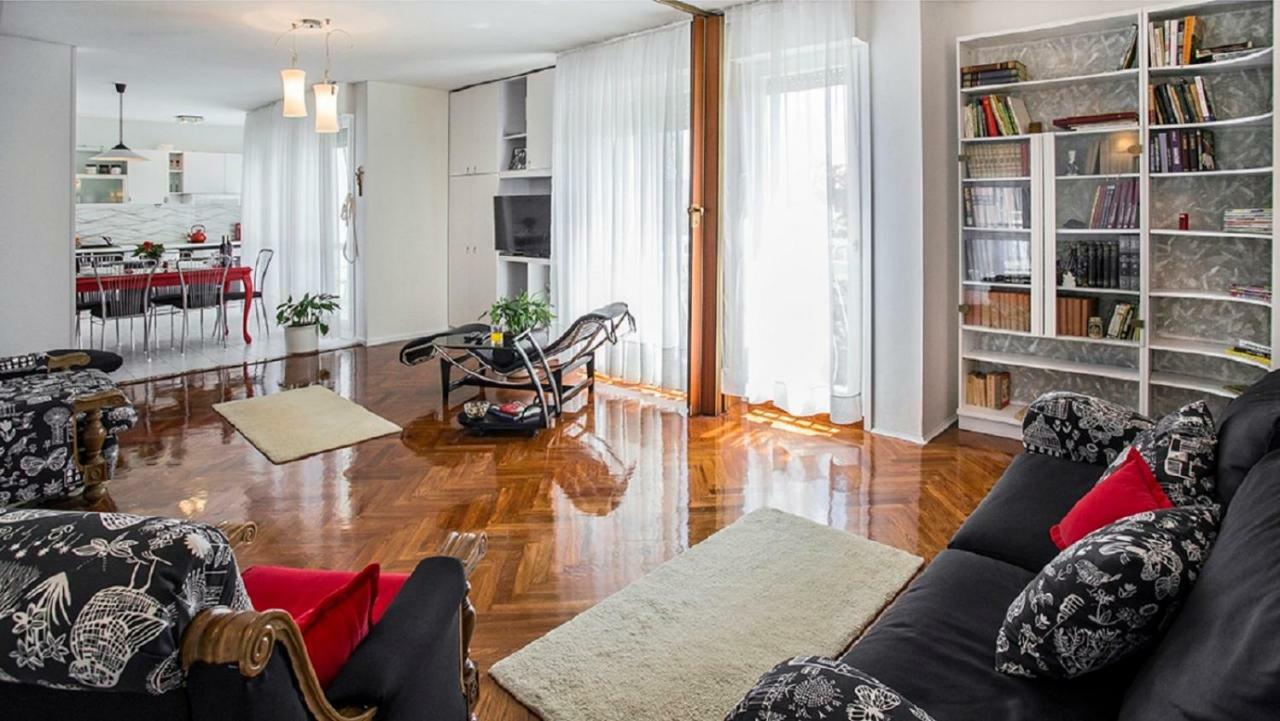 Apartment Milana - Cozy Stay With Free Parking 斯普利特 外观 照片